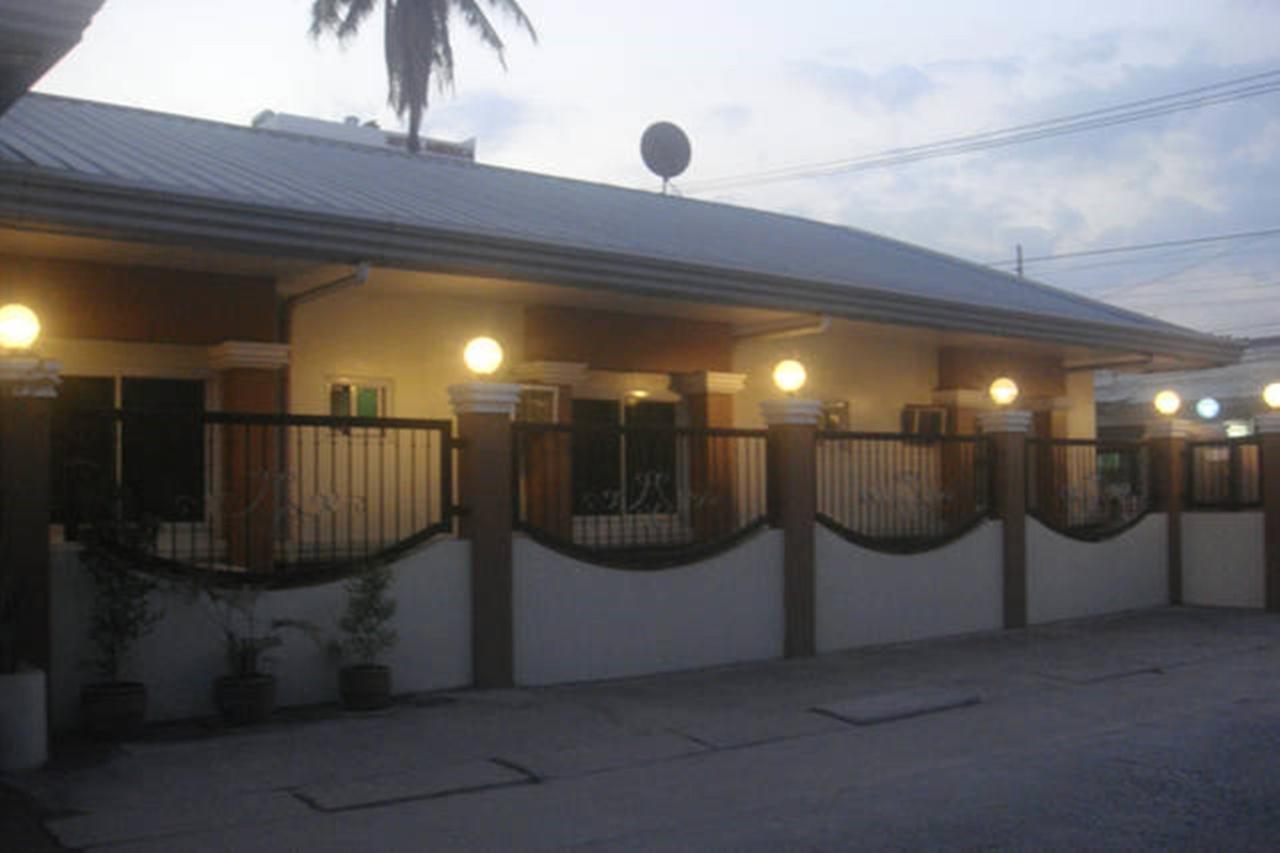 Balibago Villa Hotel Анхелес Екстер'єр фото